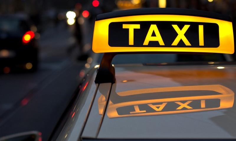Зөвшөөрөлгүй хувийн такси үйлчилгээгээр үйлчлүүлэхдээ сэрэмжтэй байхыг зөвлөлөө